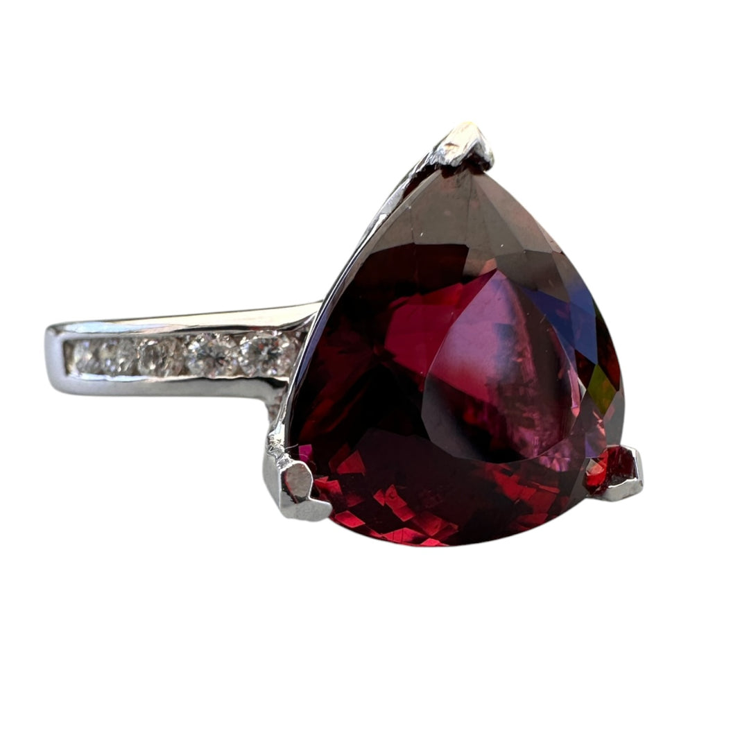 11.00 ct Trillion Rhodolite Garnet, 0.50 ct Diamond Ring in 14 Karat White Gold