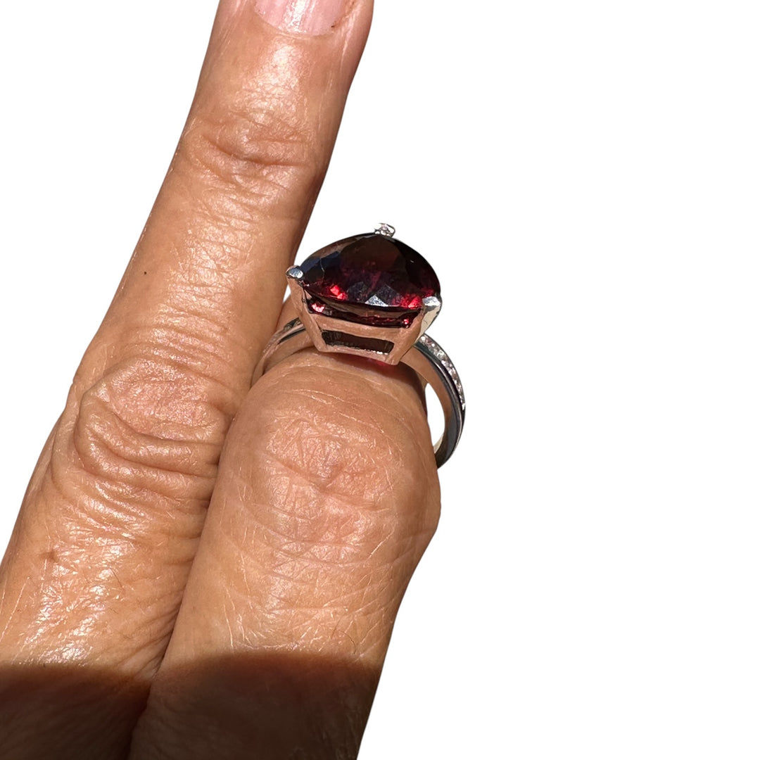 11.00 ct Trillion Rhodolite Garnet, 0.50 ct Diamond Ring in 14 Karat White Gold
