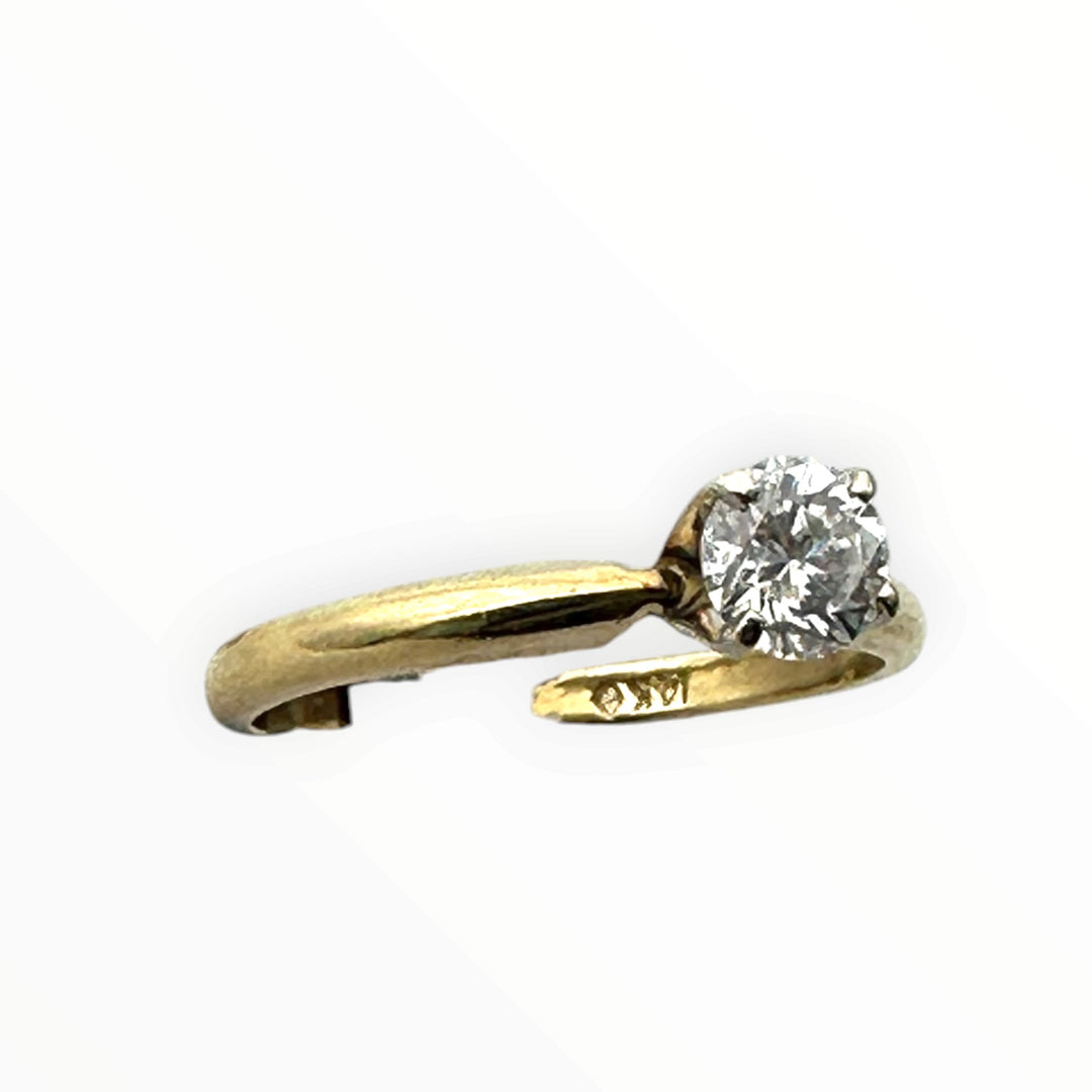 14K Yellow Gold 0.21 Carat Round Brilliant Diamond Solitaire Engagement Ring
