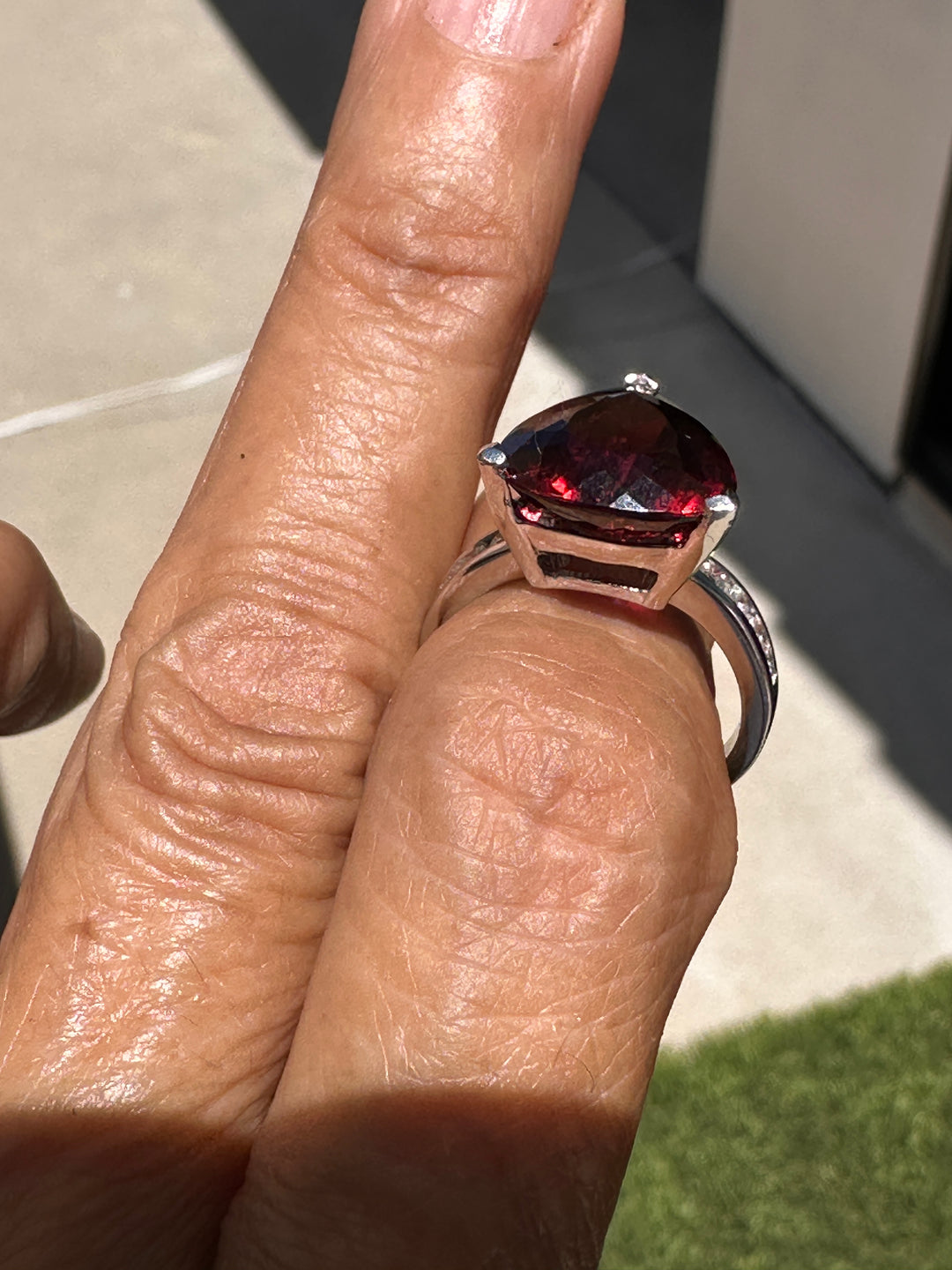 11.00 ct Trillion Rhodolite Garnet, 0.50 ct Diamond Ring in 14 Karat White Gold