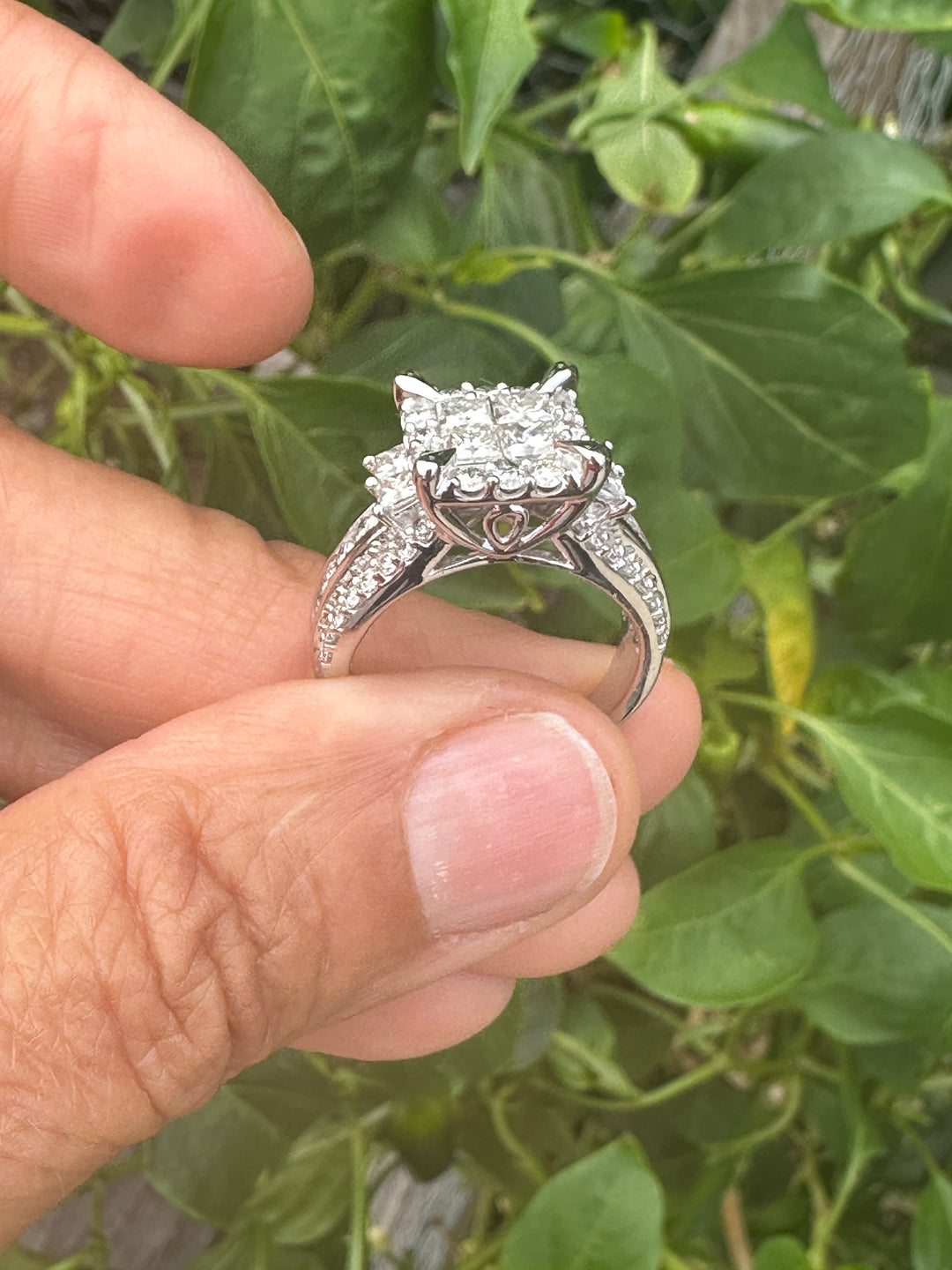 14 carat white gold 3.50 carat princess diamond ring