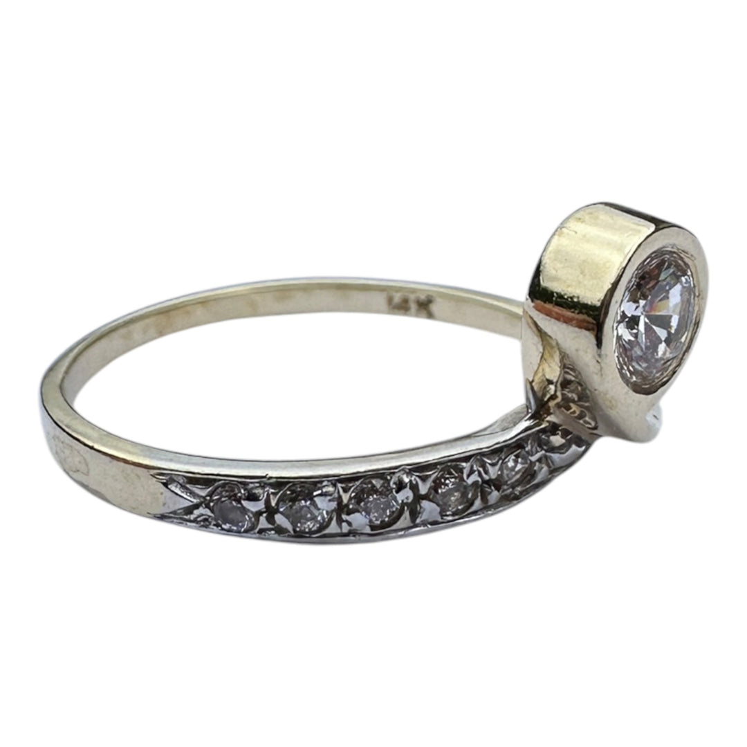 Modern 14K Two-Tone Gold .40ct Brilliant Cut Diamond Bypass Solitaire Ring VS