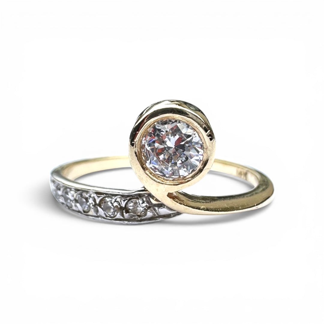 Modern 14K Two-Tone Gold .40ct Brilliant Cut Diamond Bypass Solitaire Ring VS