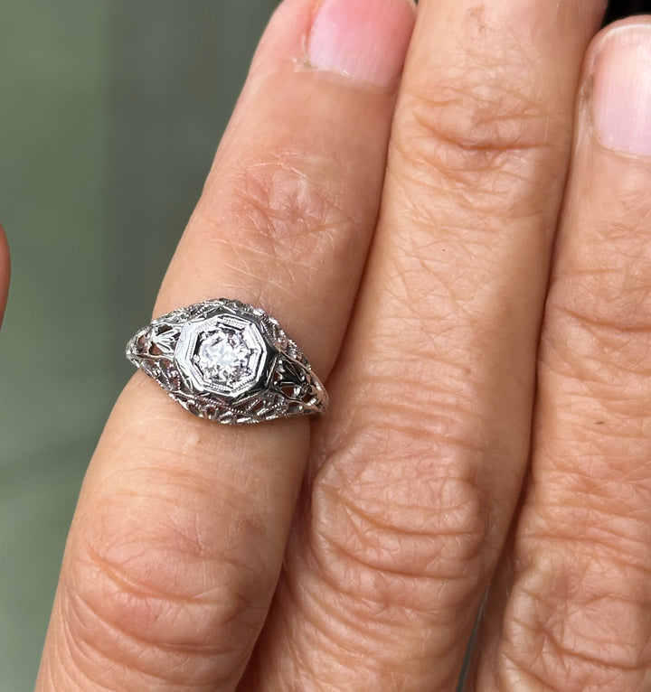 Antique Art Deco .30 Carat Old European Cut Diamond Filigree Ring in 18K White Gold, Circa 1920