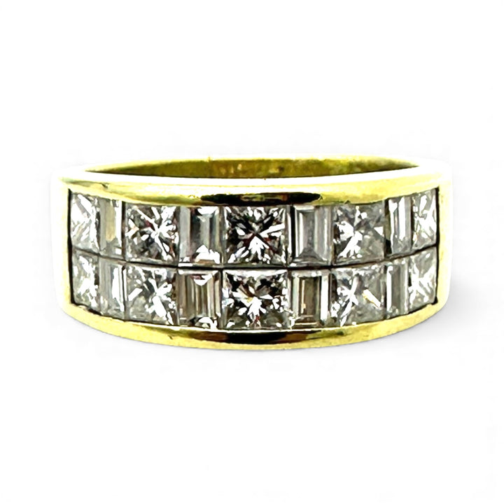 18 karat 2.50 carat two row princess diamond band VS quality