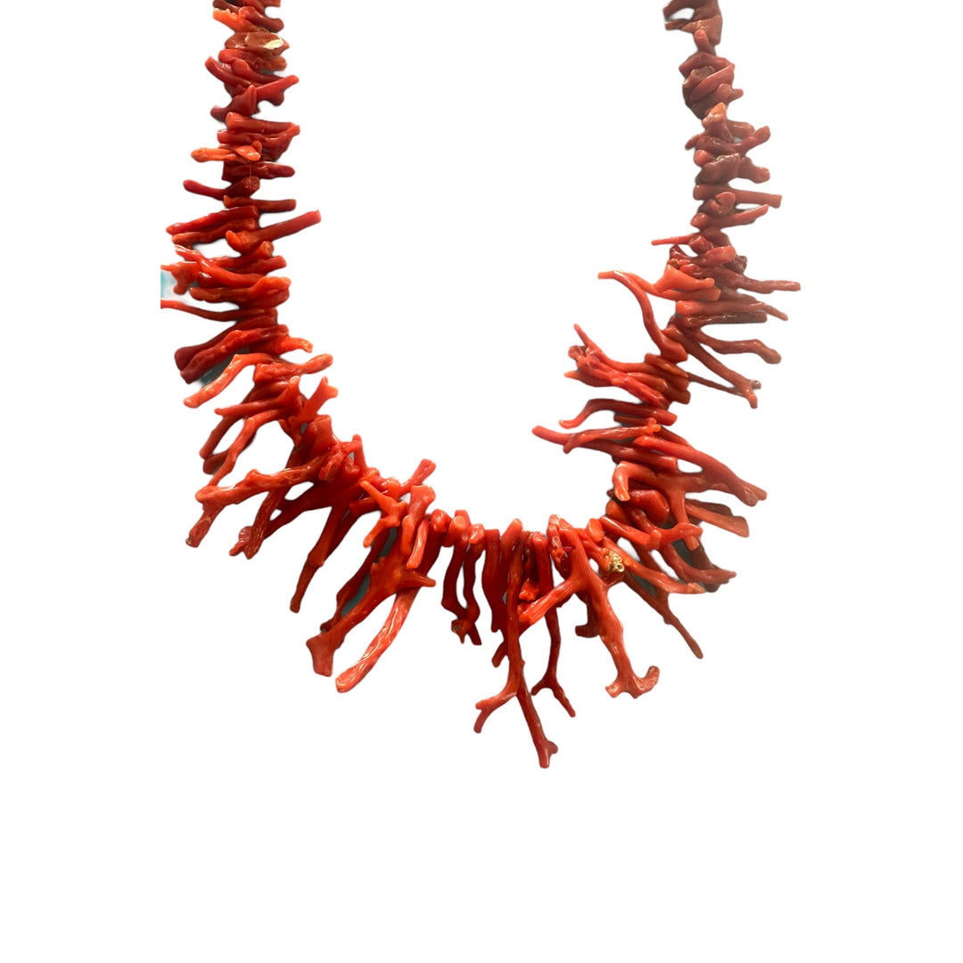 Natural Coral Branch 24”Graduated Necklace Sun Hallmark Native American
