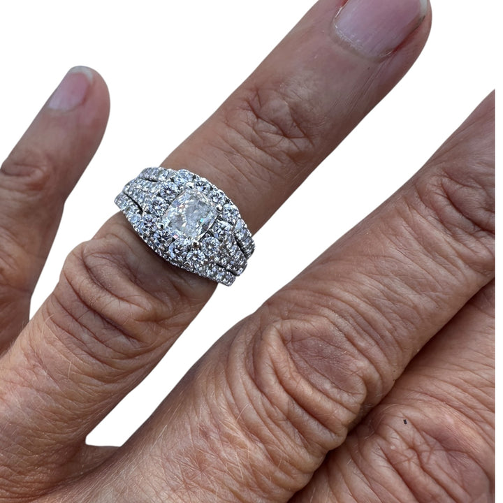 Neil Lane, 2/1/6 carat t.w. 3-Band Cushion Cut Engagement Ring