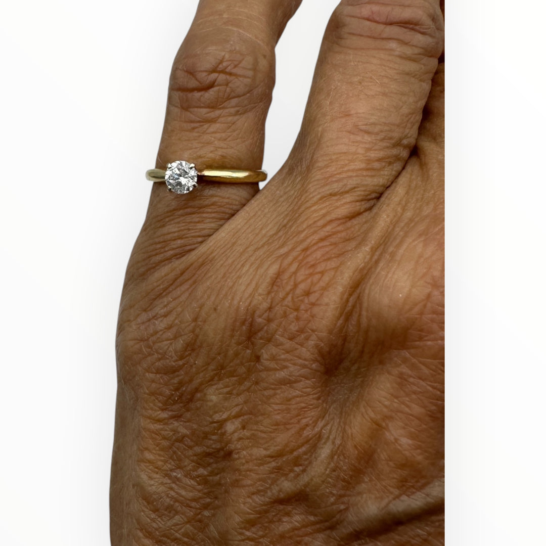 14K Yellow Gold 0.21 Carat Round Brilliant Diamond Solitaire Engagement Ring