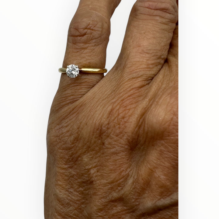 14K Yellow Gold 0.21 Carat Round Brilliant Diamond Solitaire Engagement Ring