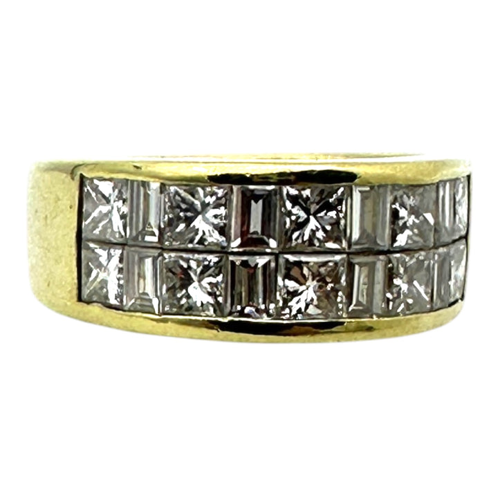 18 karat 2.50 carat two row princess diamond band VS quality