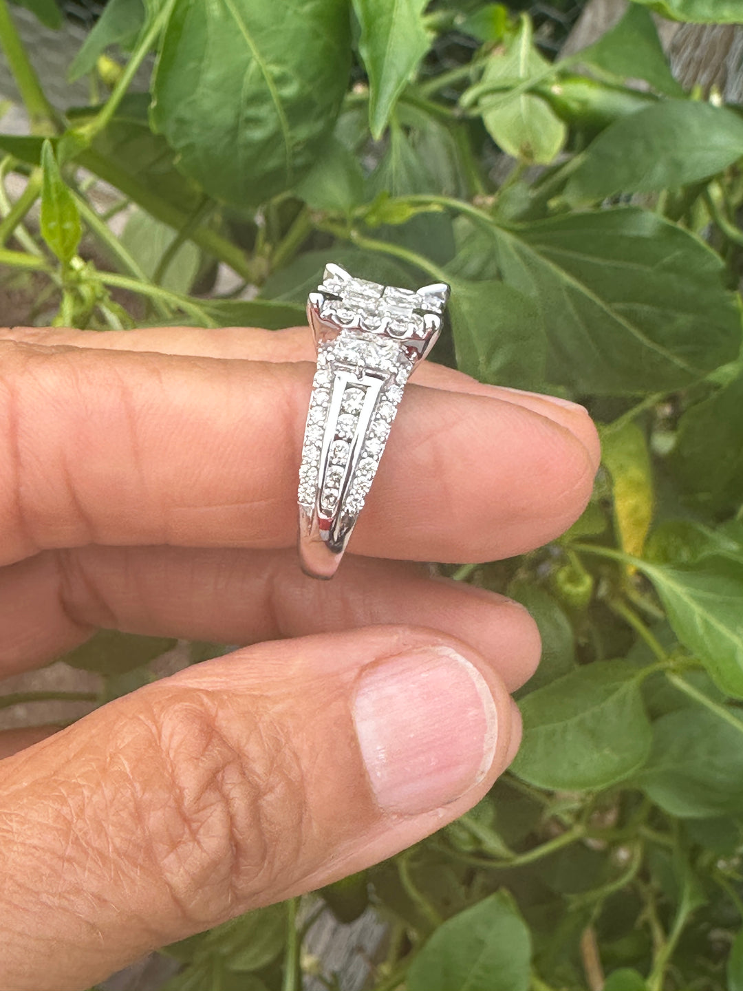 14 carat white gold 3.50 carat princess diamond ring