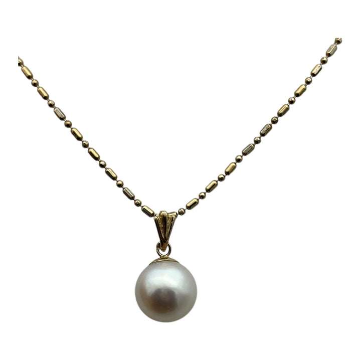 14 karat yellow gold, 10 mm pearl pendant