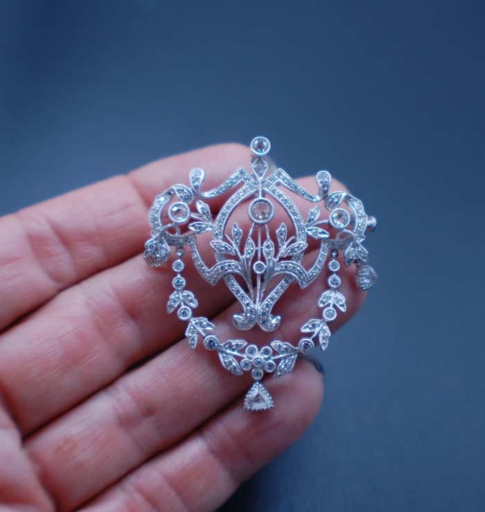 3.60 ct Victorian Rose-Cut Diamond Brooch Necklace 18 Karat White Gold