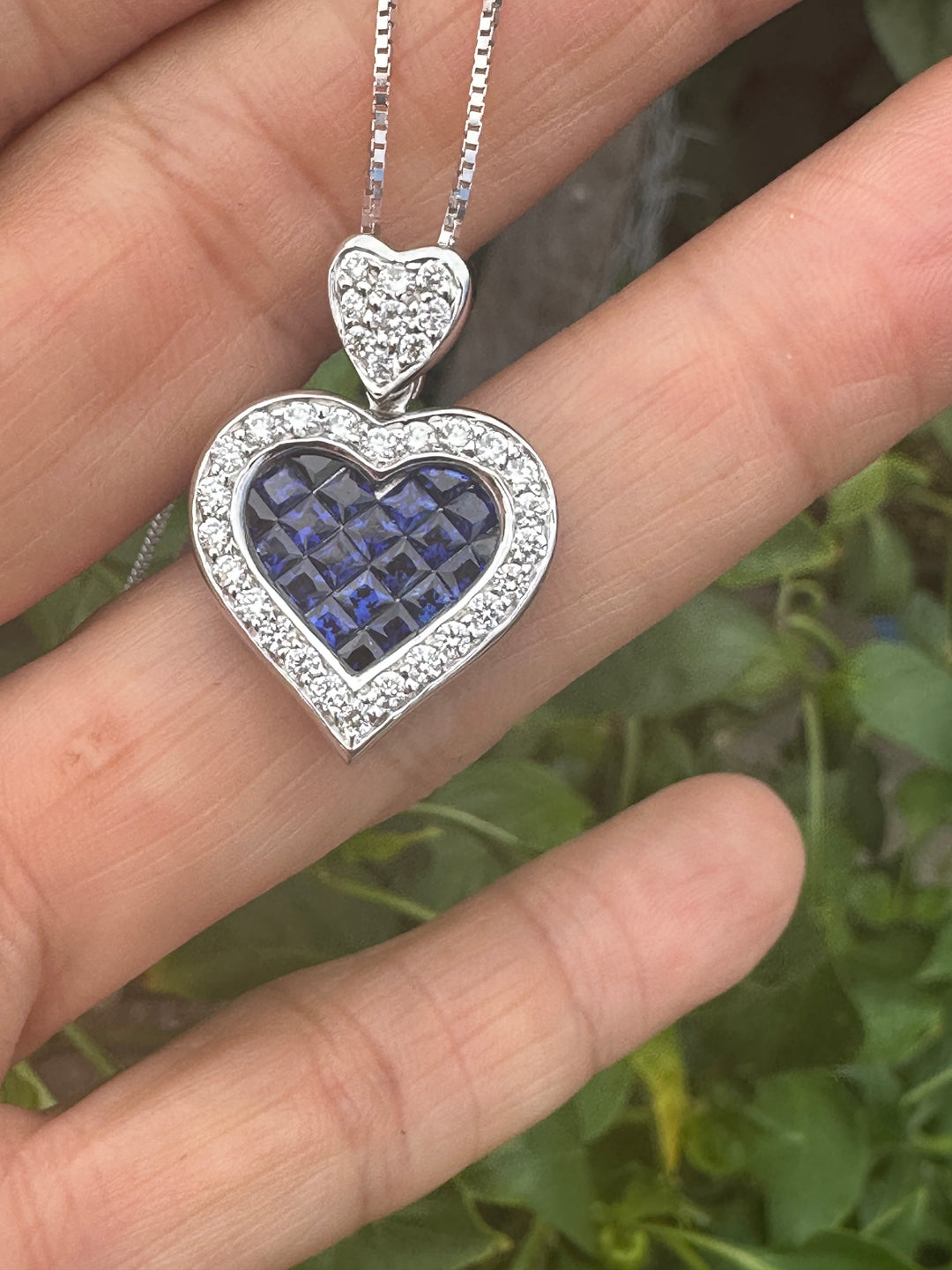 18kt 2.50ct Sapphire Diamond Heart Pendant and Chain