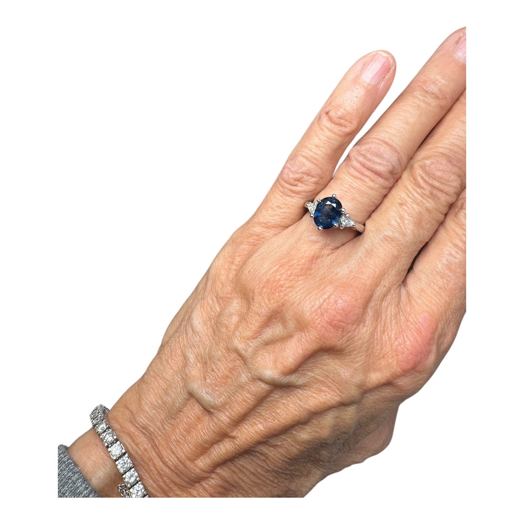 14 Karat 3-stone Oval 3.55 Carat Natural Sapphire and Diamond Ring