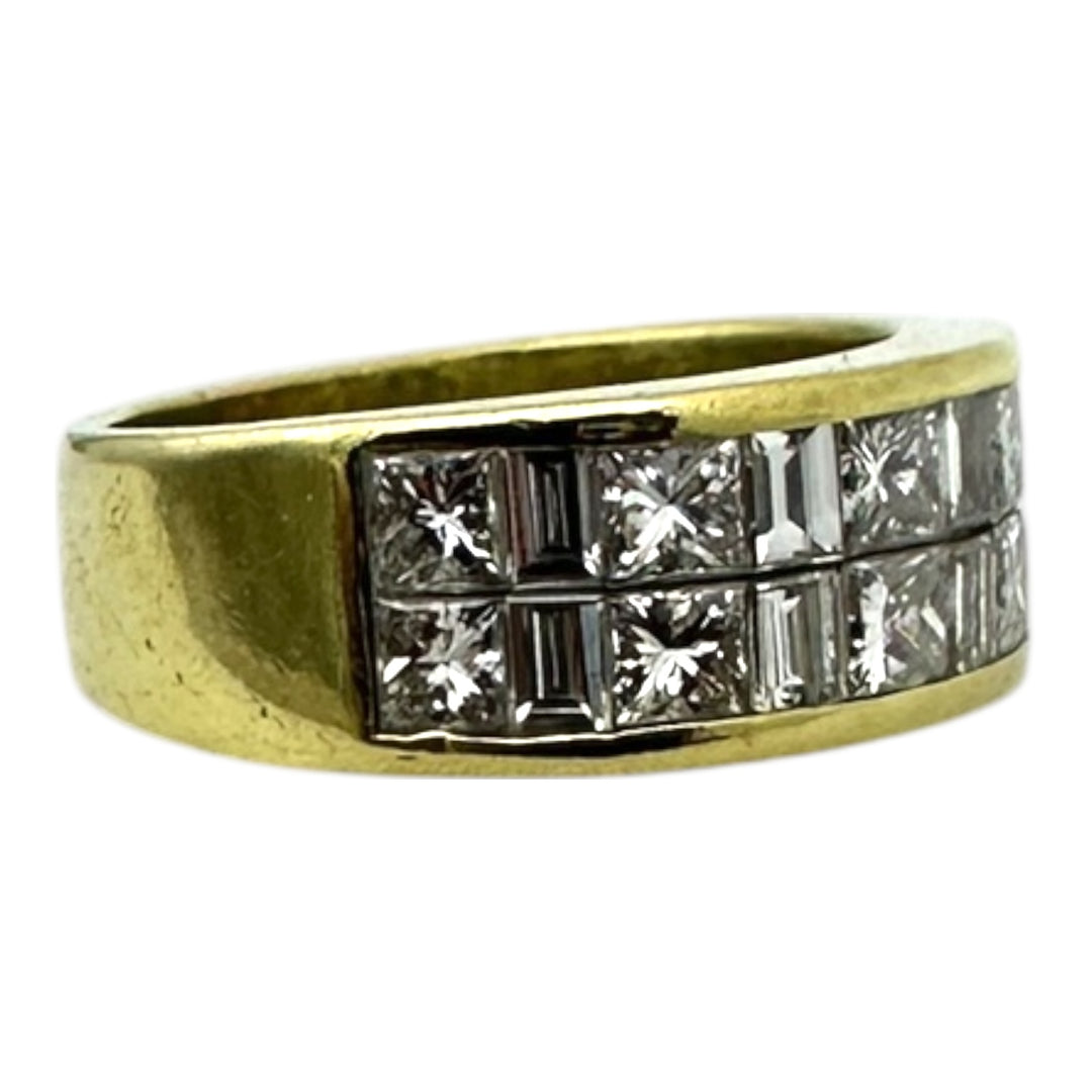 18 karat 2.50 carat two row princess diamond band VS quality