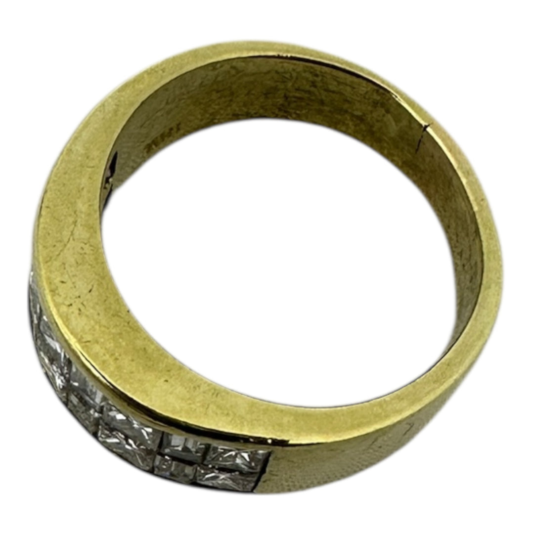 18 karat 2.50 carat two row princess diamond band VS quality