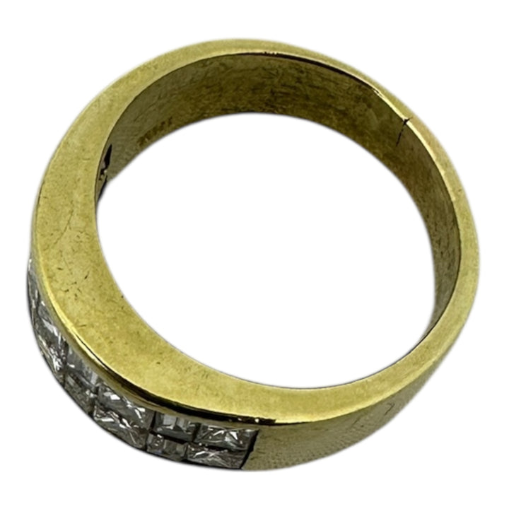 18 karat 2.50 carat two row princess diamond band VS quality