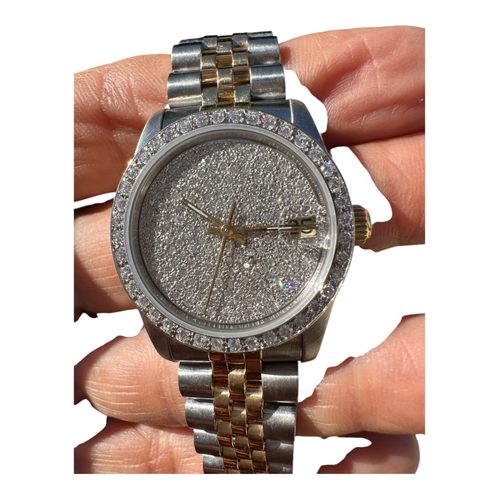 18 karat 2-Tone Rolex Datejust 31 mm Watch 4ctw Diamond Pave Dial and Bezel