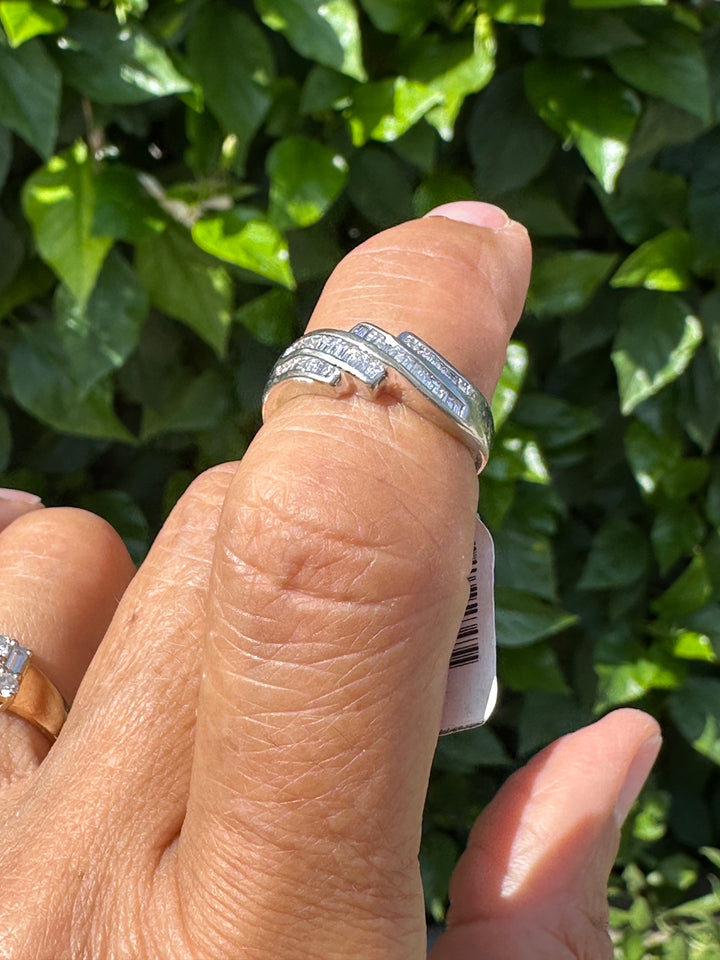 14K Channel Baguette Diamond Band Ring .80 Ct VS