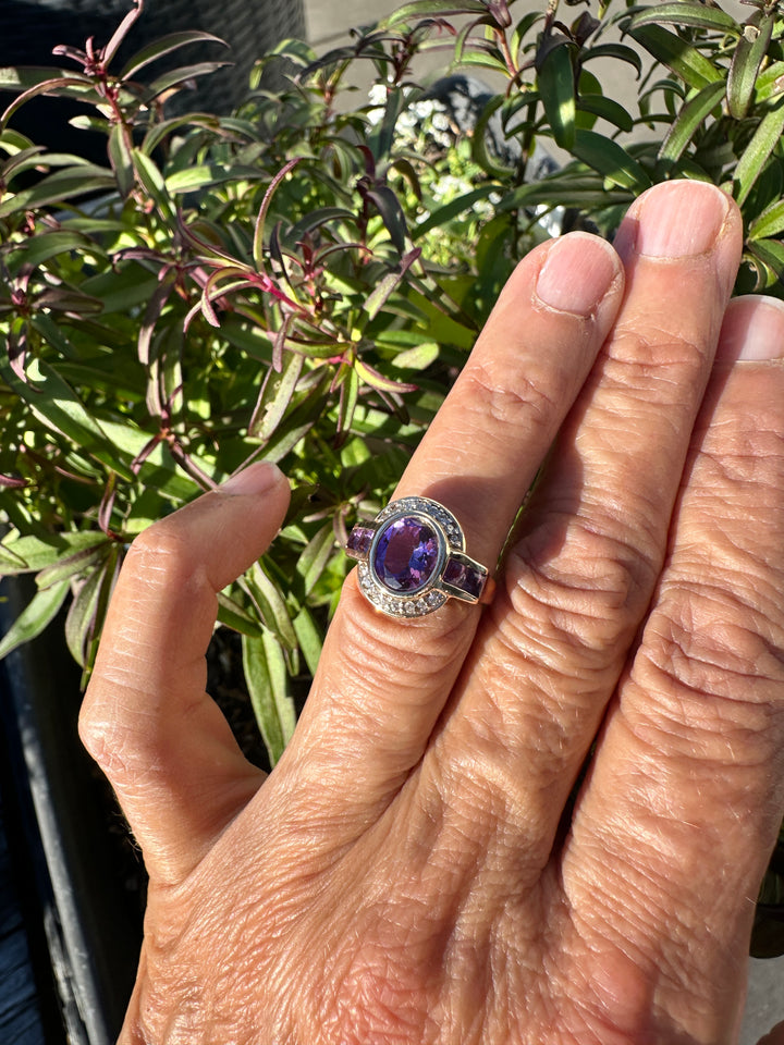 14 karat art deco style Amethyst halo Ring