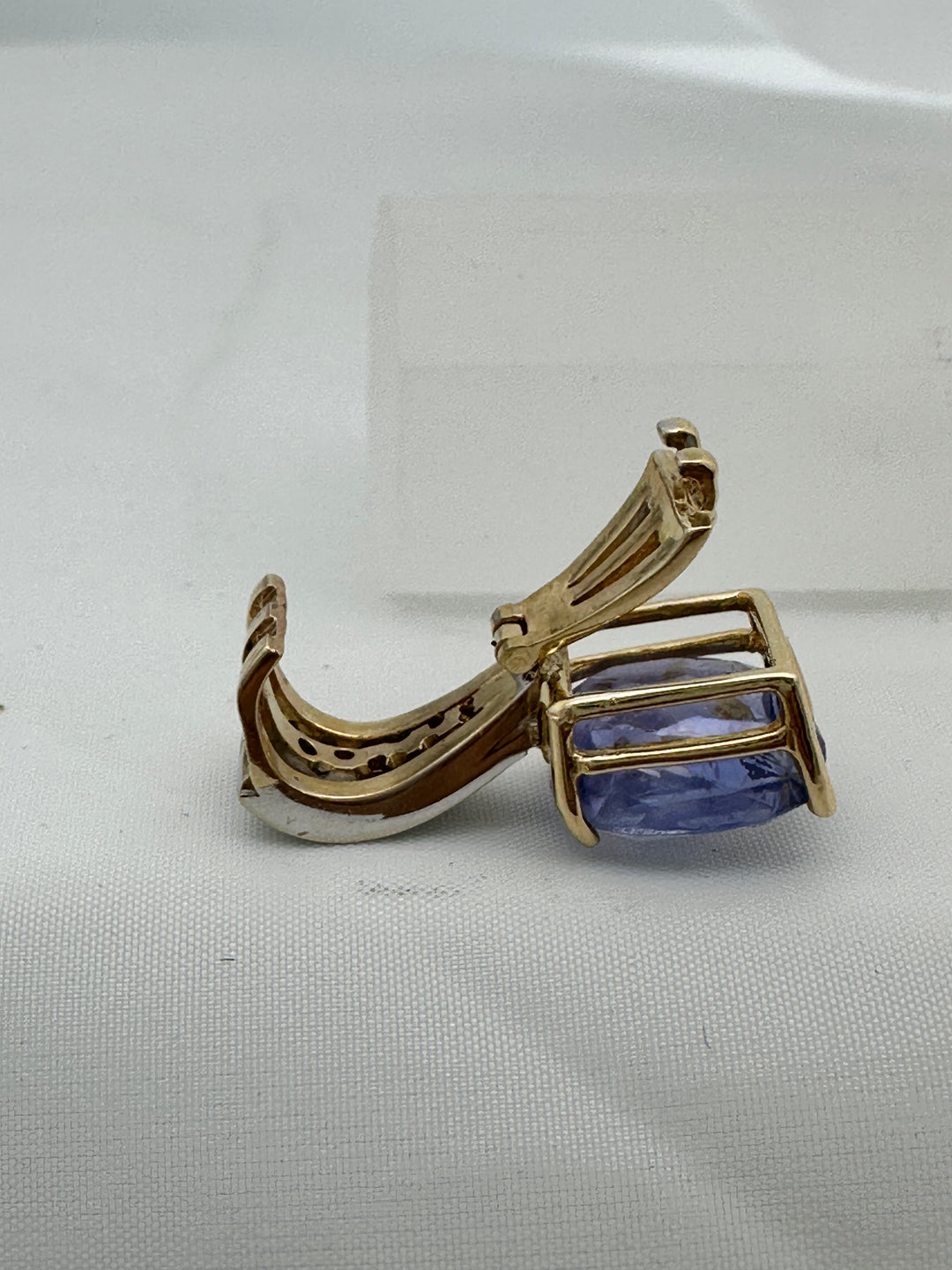 Certified 8.13 carat, Sri Lanka cushion blue sapphire, diamond enhancer pendant