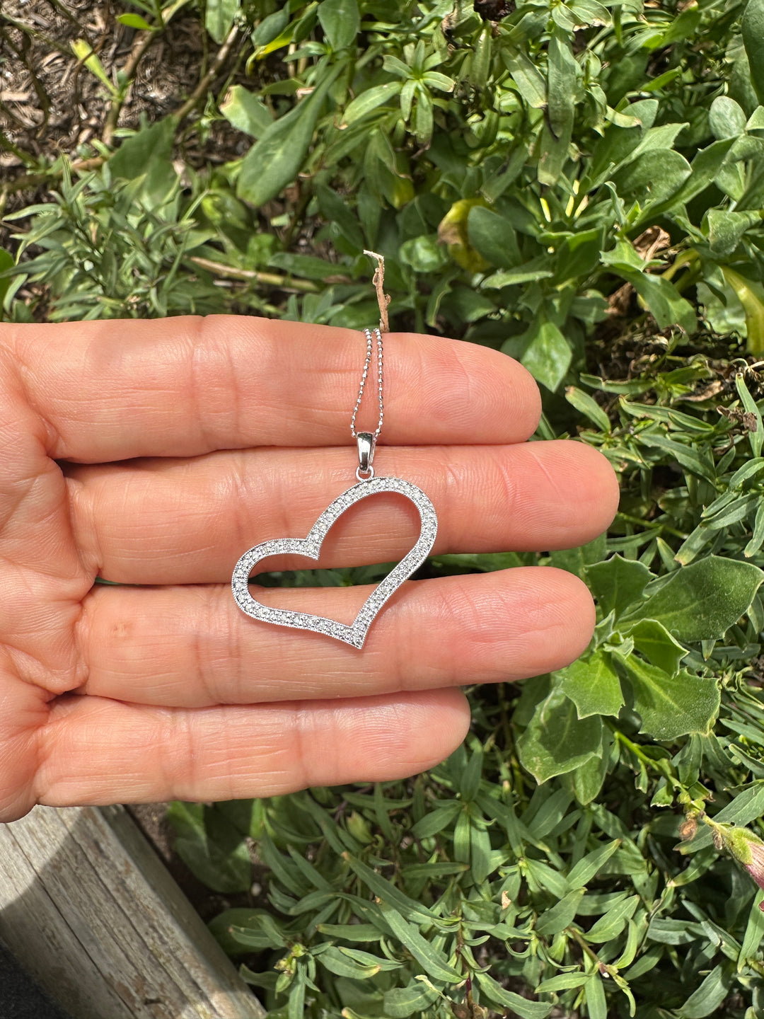 14kt Artistic 1/3ct Diamond Heart 1” Pendant white gold