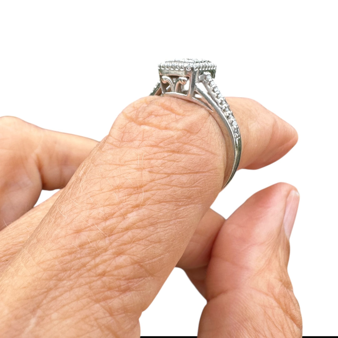 14kt 1.00 Carat Diamond Halo Ring White Gold
