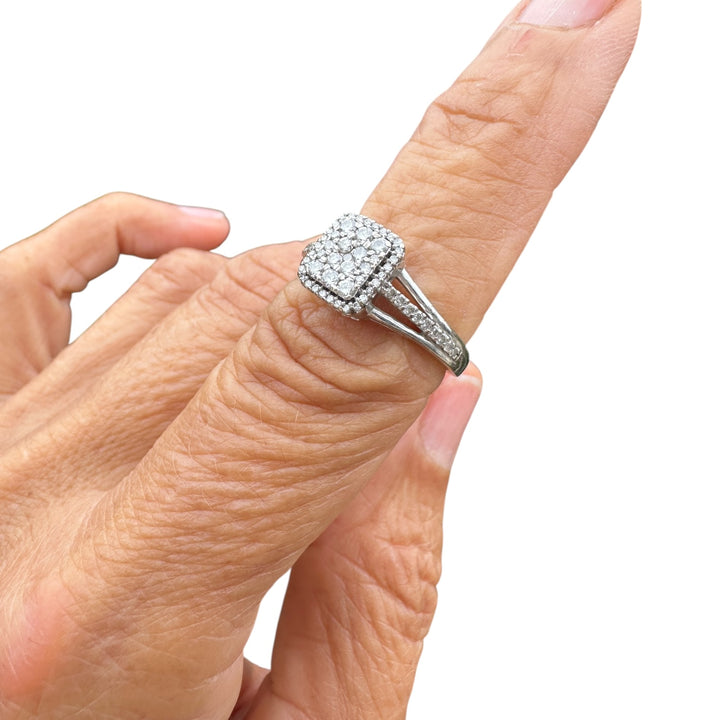 14kt 1.00 Carat Diamond Halo Ring White Gold