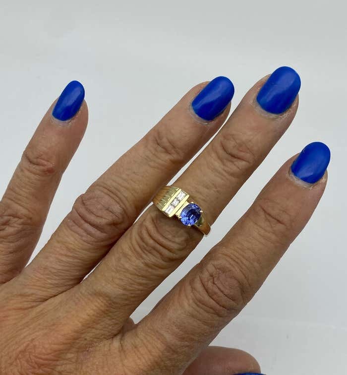 Tanzanite and Baguette Diamond Ring 14kt Yellow Gold