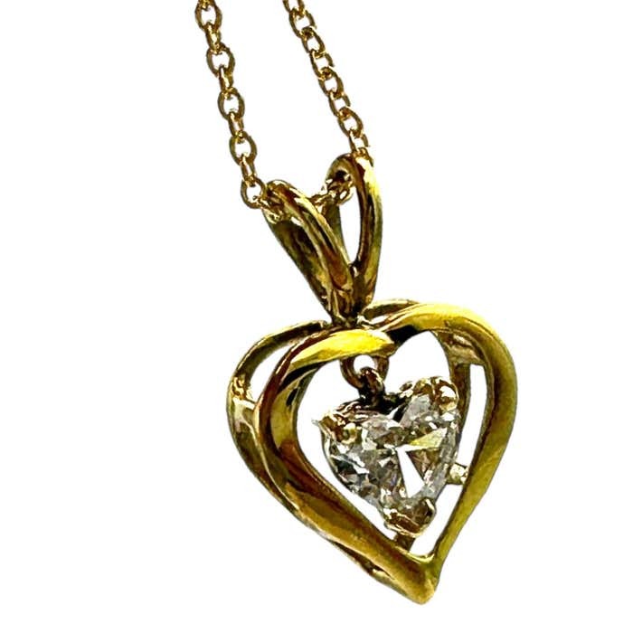 .35 ct Heart Diamond Pendant Yellow Gold VS Quality