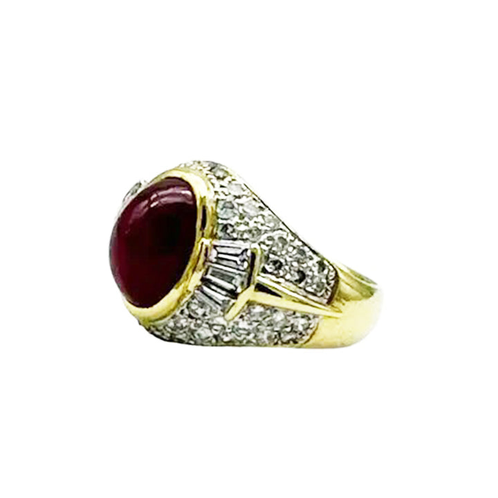 18Kt 4.50 Ct Blood Red Ruby & 1.60 Ct Diamond Solitaire Ring