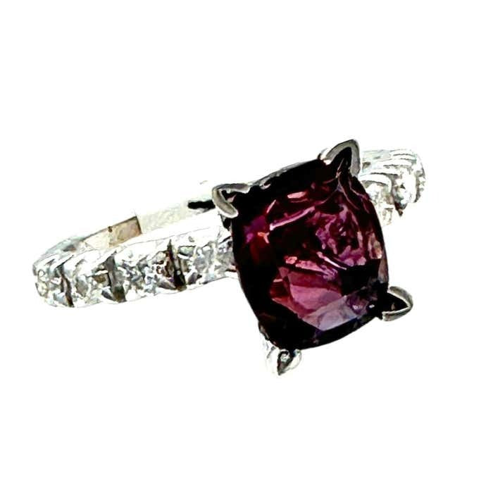 2.03 ct Reddish Purple Sapphire and Diamond Engagement Ring