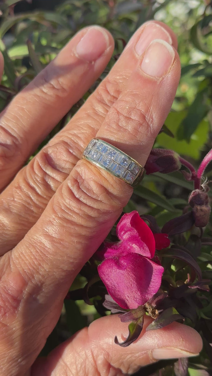 18 karat 2.50 carat two row princess diamond band VS quality