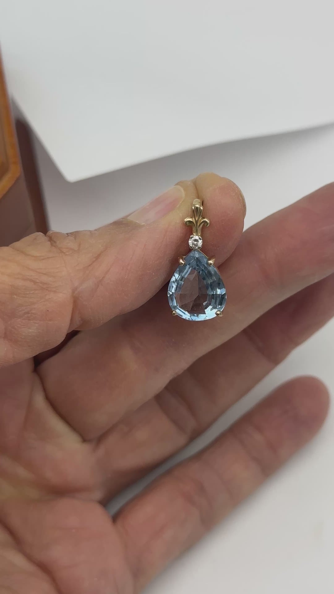 14 Karat Yellow Pear-Shaped Aquamarine, Diamond Pendant 6.56 CTW