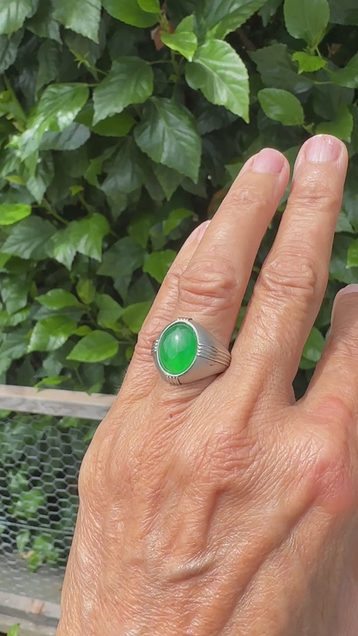 Art Deco, Translucent Vivid, Green 7.5 Carat Jadeite Platinum Ring