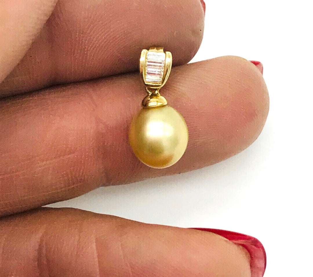 18K Golden Akoya Pearl and Baguette Diamond Drop Earring