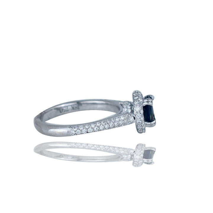 18Kt Halo Sapphire and Diamond Engagement Ring 2.88 TCW,  White gold